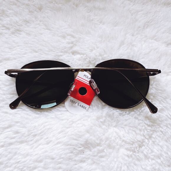 Brielle Bright Green Polarized Mirrored Sunglasses - Picture 14 of 14